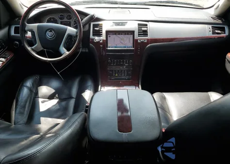 2011 Cadillac Escalade Premium from USA, damaged, VIN 1GYS4CEFXBR138603